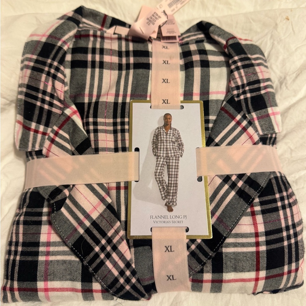 Victoria's Secret Plaid Flannel Pajama Set NWT